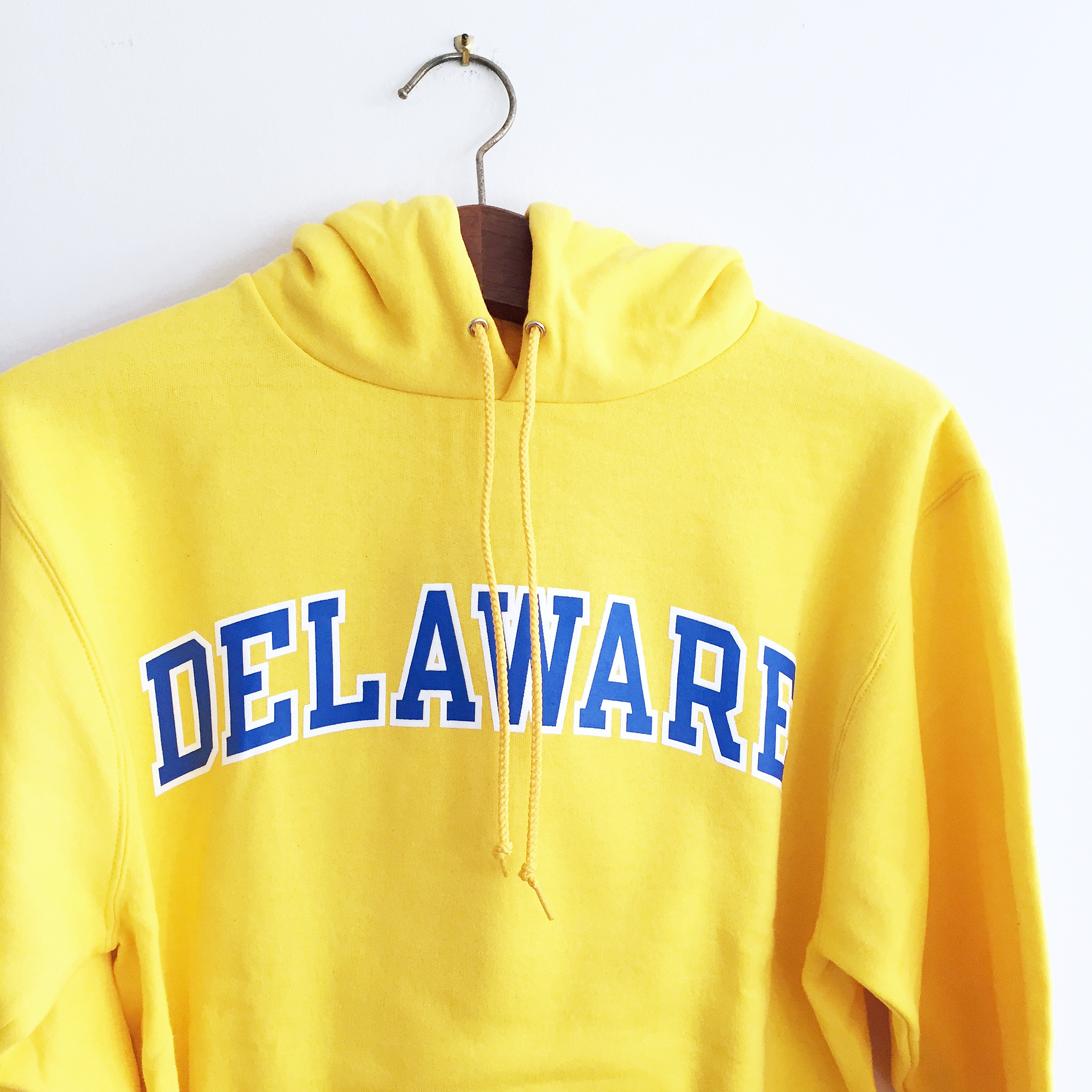 University of Delaware Arched Delaware Hoodie Sweatshirt – Yellow ...