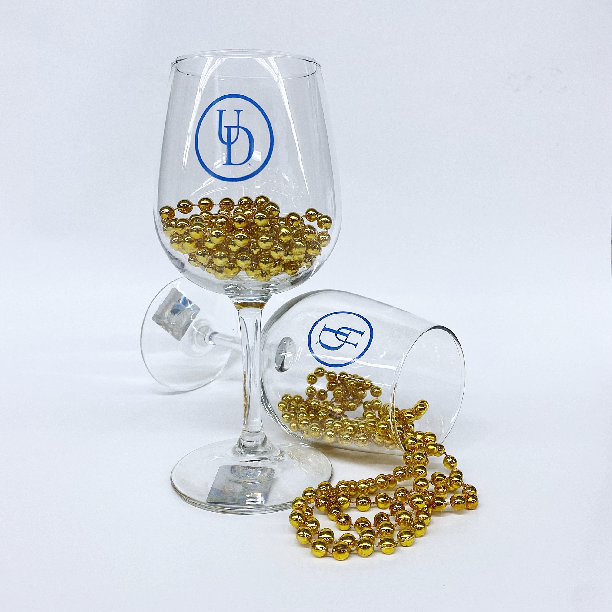 https://www.national5and10.com/wp-content/uploads/2018/03/University-of-Delaware-Monogram-Logo-Wine-Glasses-3.jpg