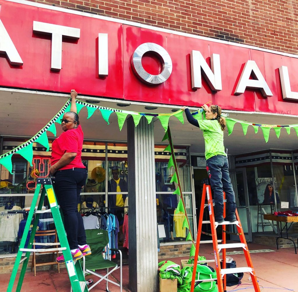 Lyme Awareness Yarnbomb National 5 & 10 Installation