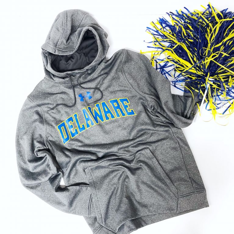 University of Delaware Under Armour Performance Fleece Arched Delaware Hoodie - Carbon