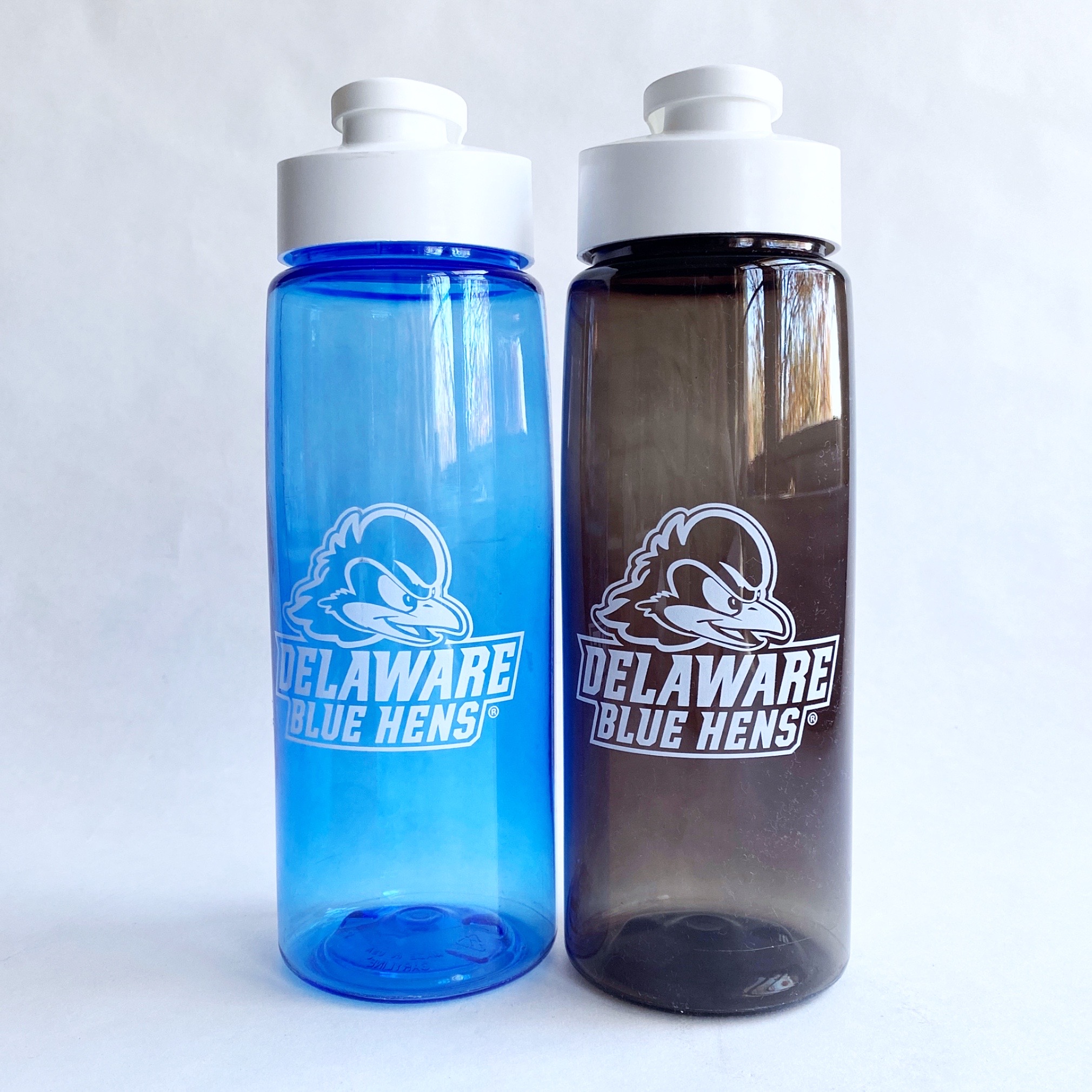 University of Delaware Flip Top Water Bottle – National 5 and 10